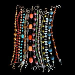 Lot of 15 Beaded Bracelets Toggle Closure Varying Sizes Styles & Colors
